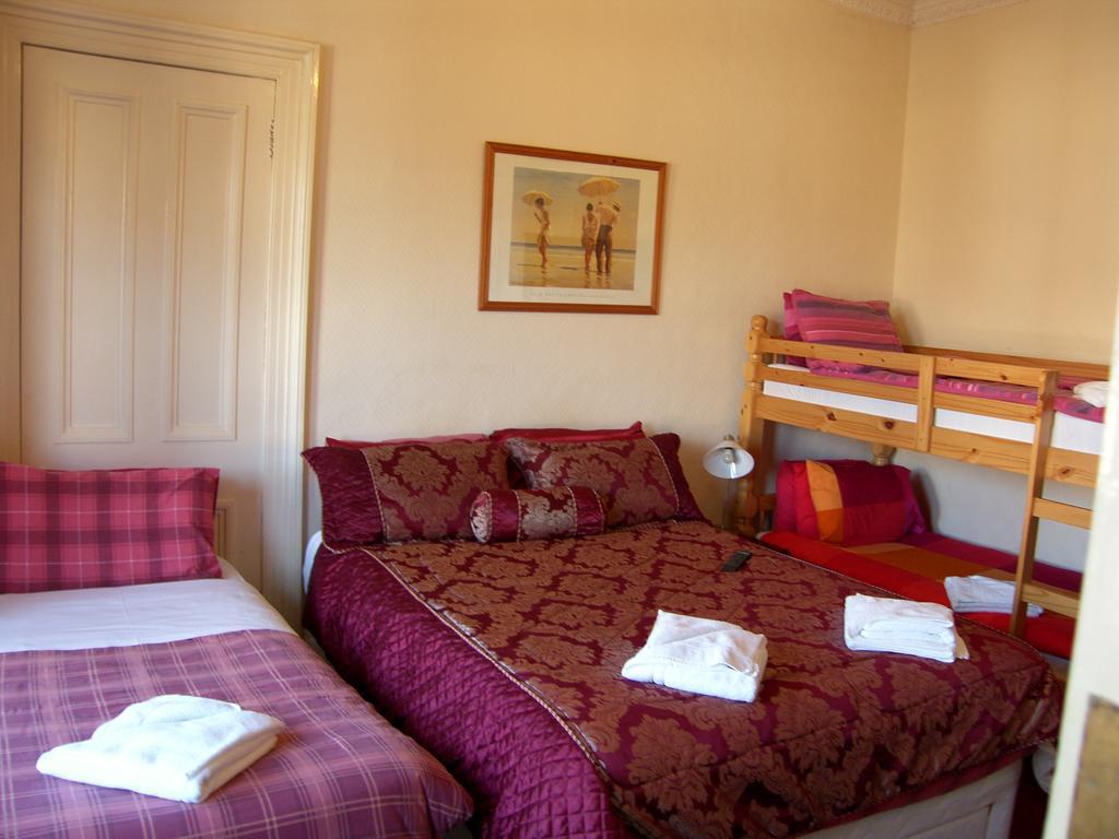 Regis Guest House Эдинбург Номер фото