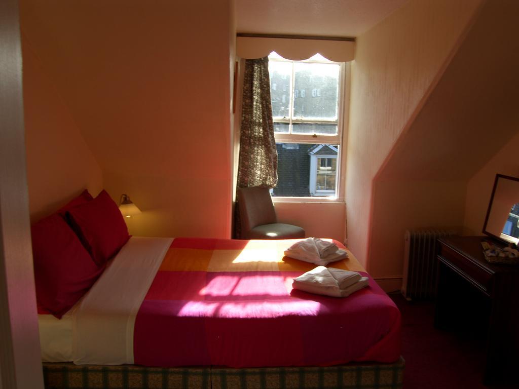 Regis Guest House Эдинбург Экстерьер фото