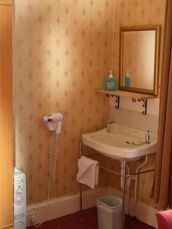 Regis Guest House Эдинбург Экстерьер фото