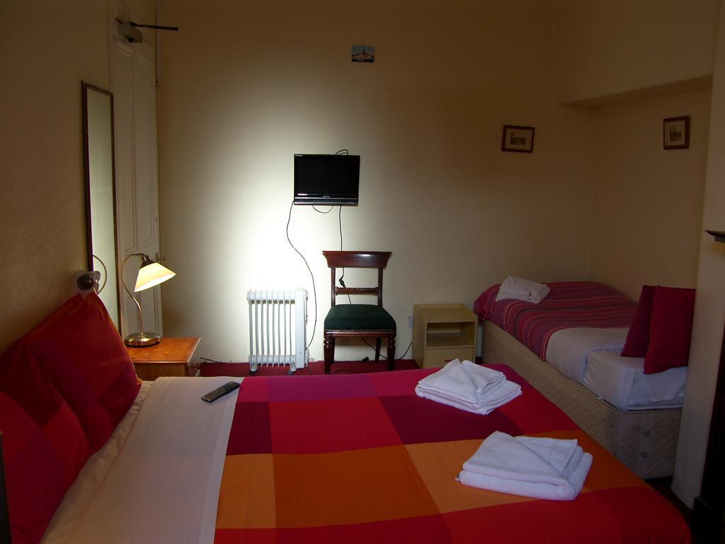 Regis Guest House Эдинбург Номер фото