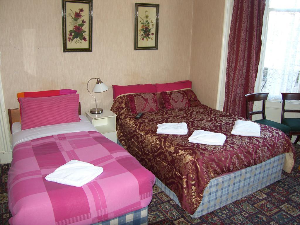 Regis Guest House Эдинбург Номер фото